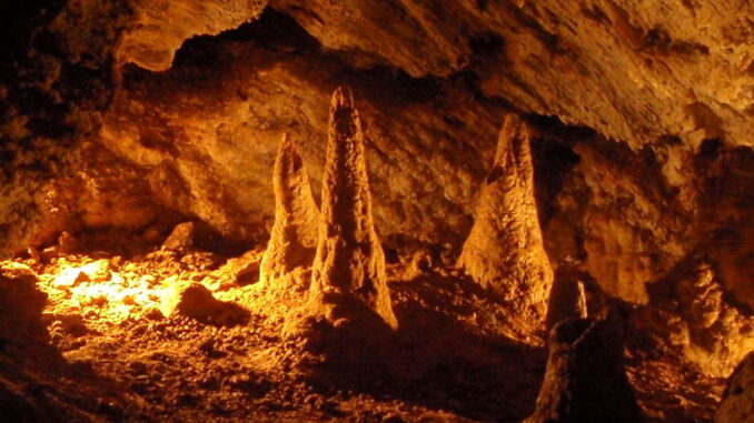 Zbrašovské aragonitové jeskyně, Česko